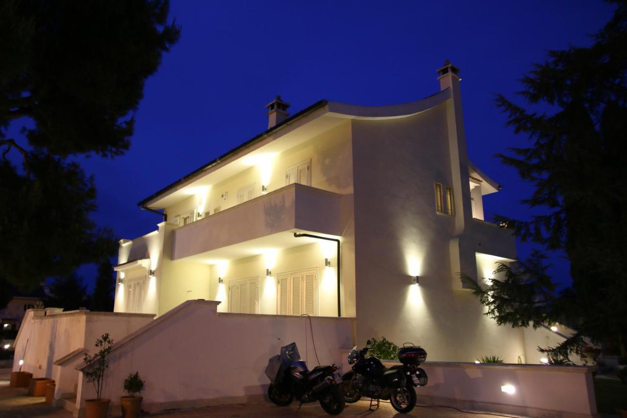 شقة Casa Torre Di Specchio 2 Con Piscina باري المظهر الخارجي الصورة